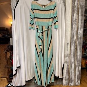 Sexy Diva Elegant Striped Half Sleeve Maxi Dress